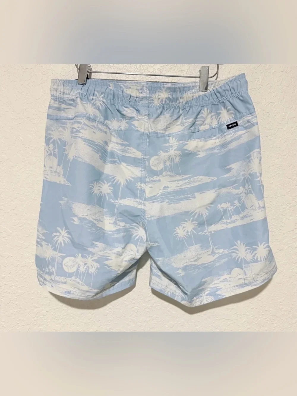 Rip Curl Laydays Blue Tropical Surf Lifestyle Board Shorts NWT SZ M WAIST 32-36”